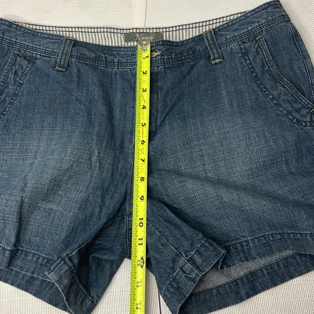 Natural Reflections Jeans Shorts, Women's Size 12, Blue Denim, Mid Rise - Picture 8 of 9